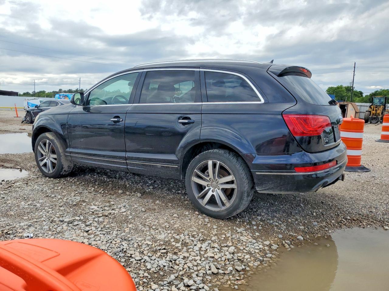 2012 AUDI Q7