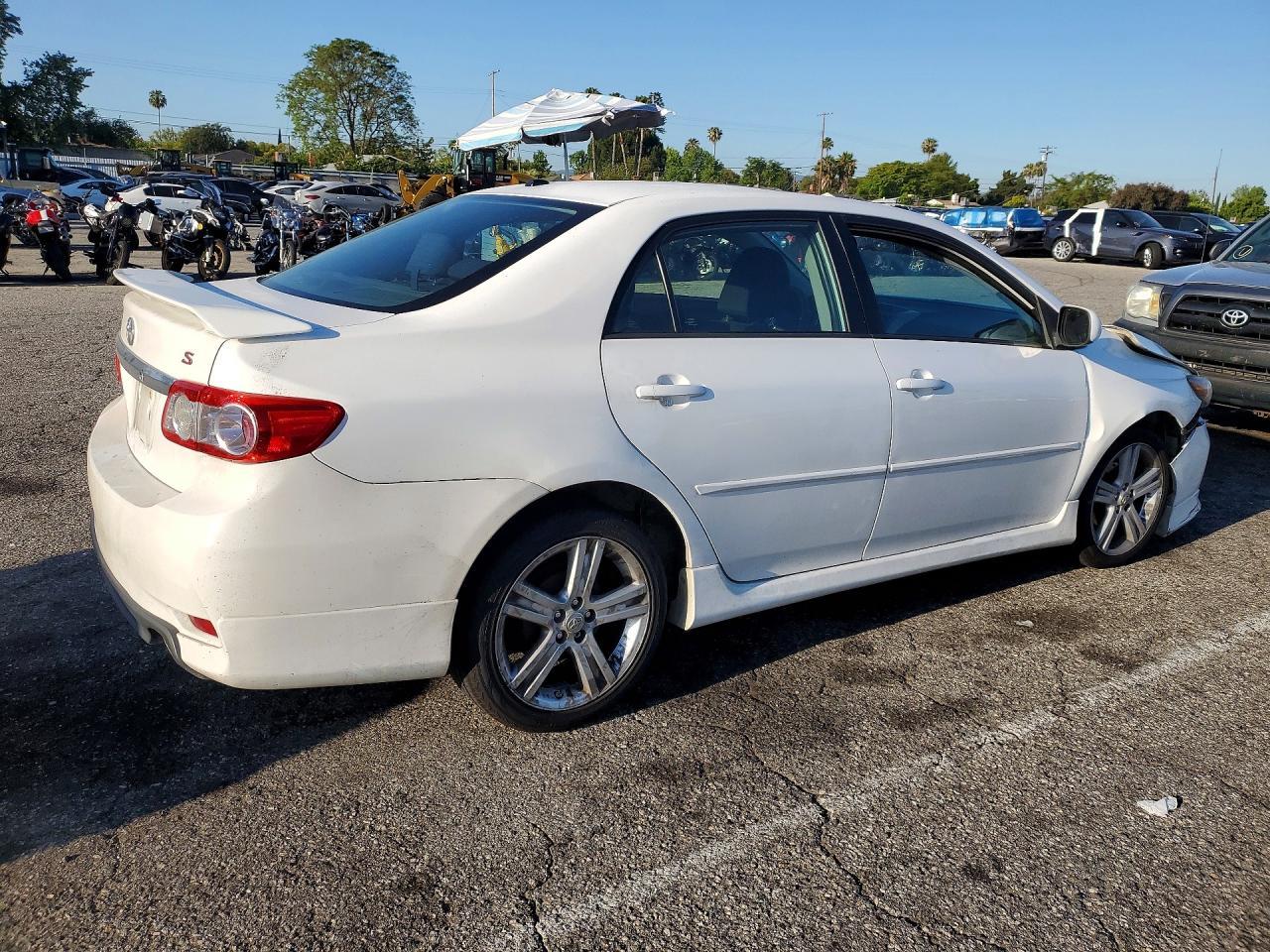 2013 TOYOTA COROLLA