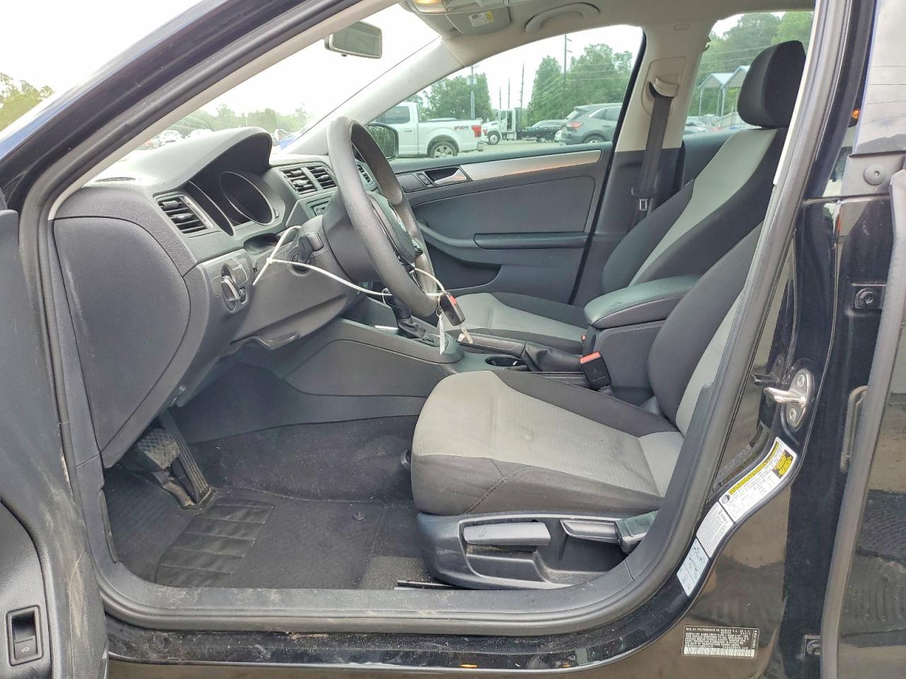 2017 VOLKSWAGEN JETTA