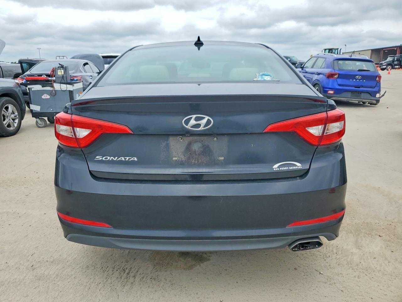 2016 HYUNDAI SONATA