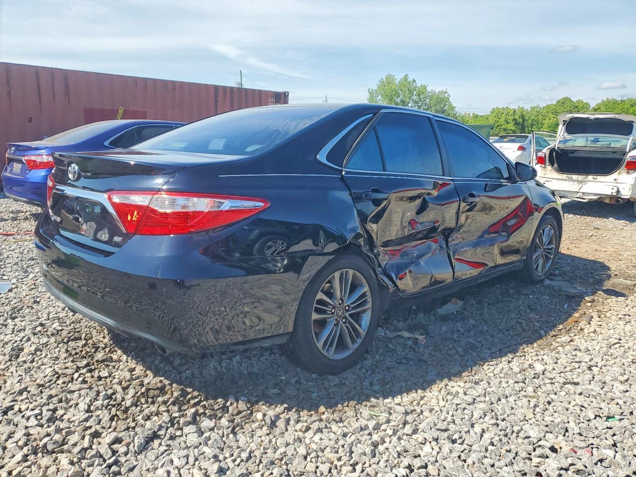 2017 TOYOTA CAMRY