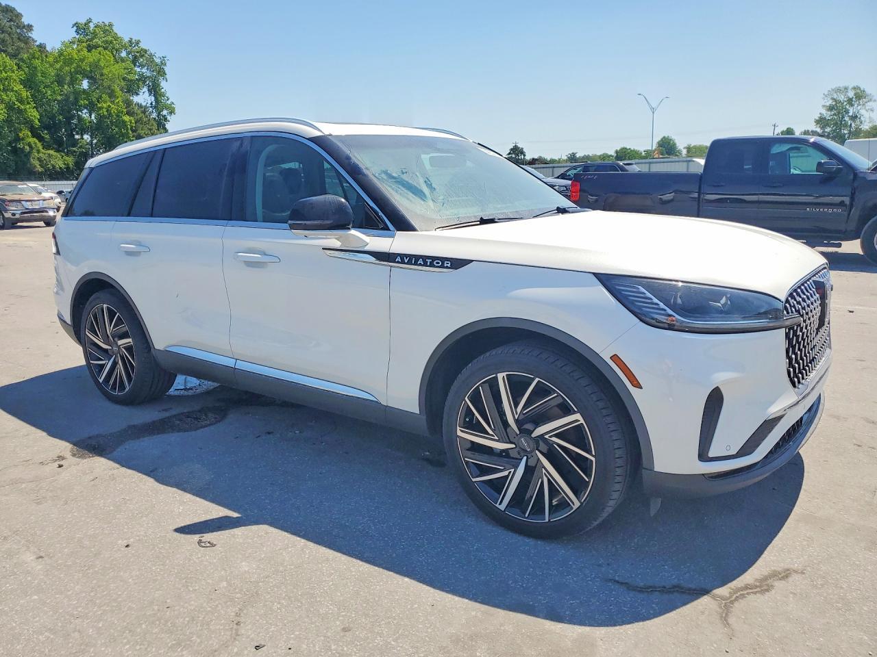 2025 LINCOLN Aviator