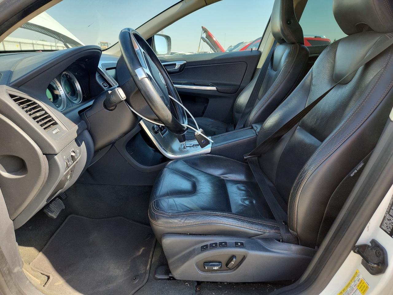 2012 VOLVO XC60