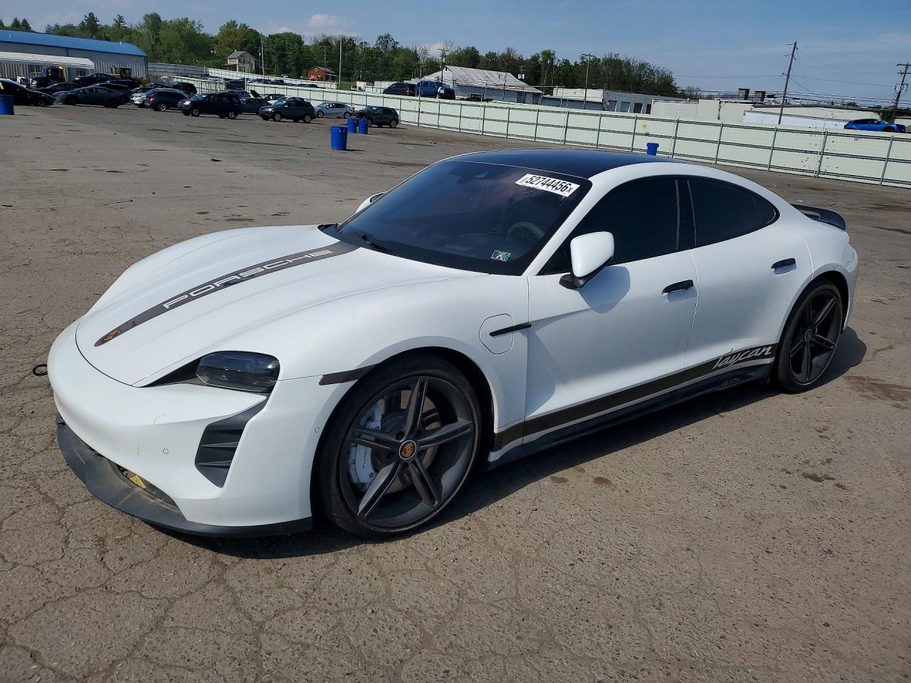 2023 PORSCHE Taycan