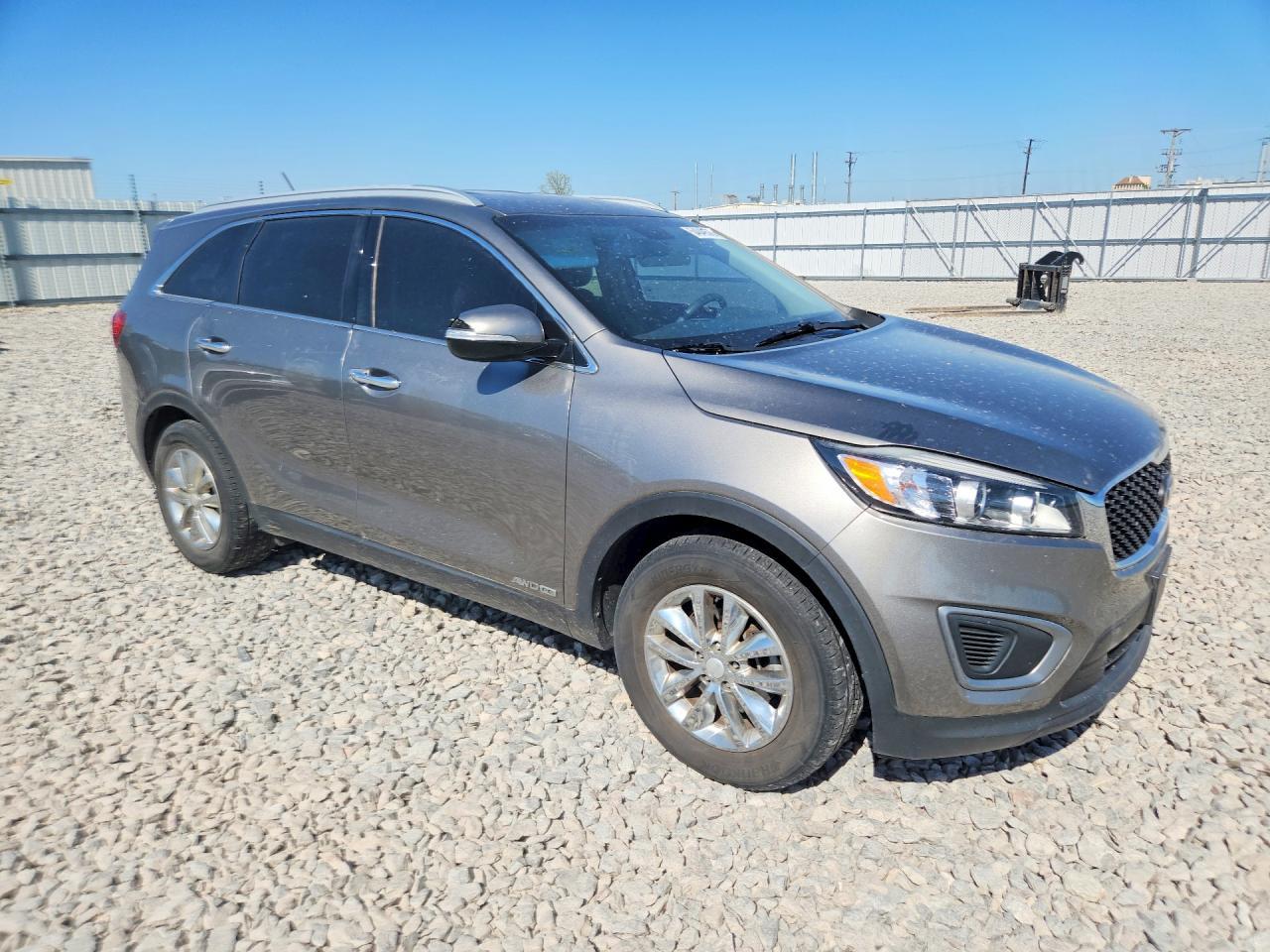 2016 KIA SORENTO
