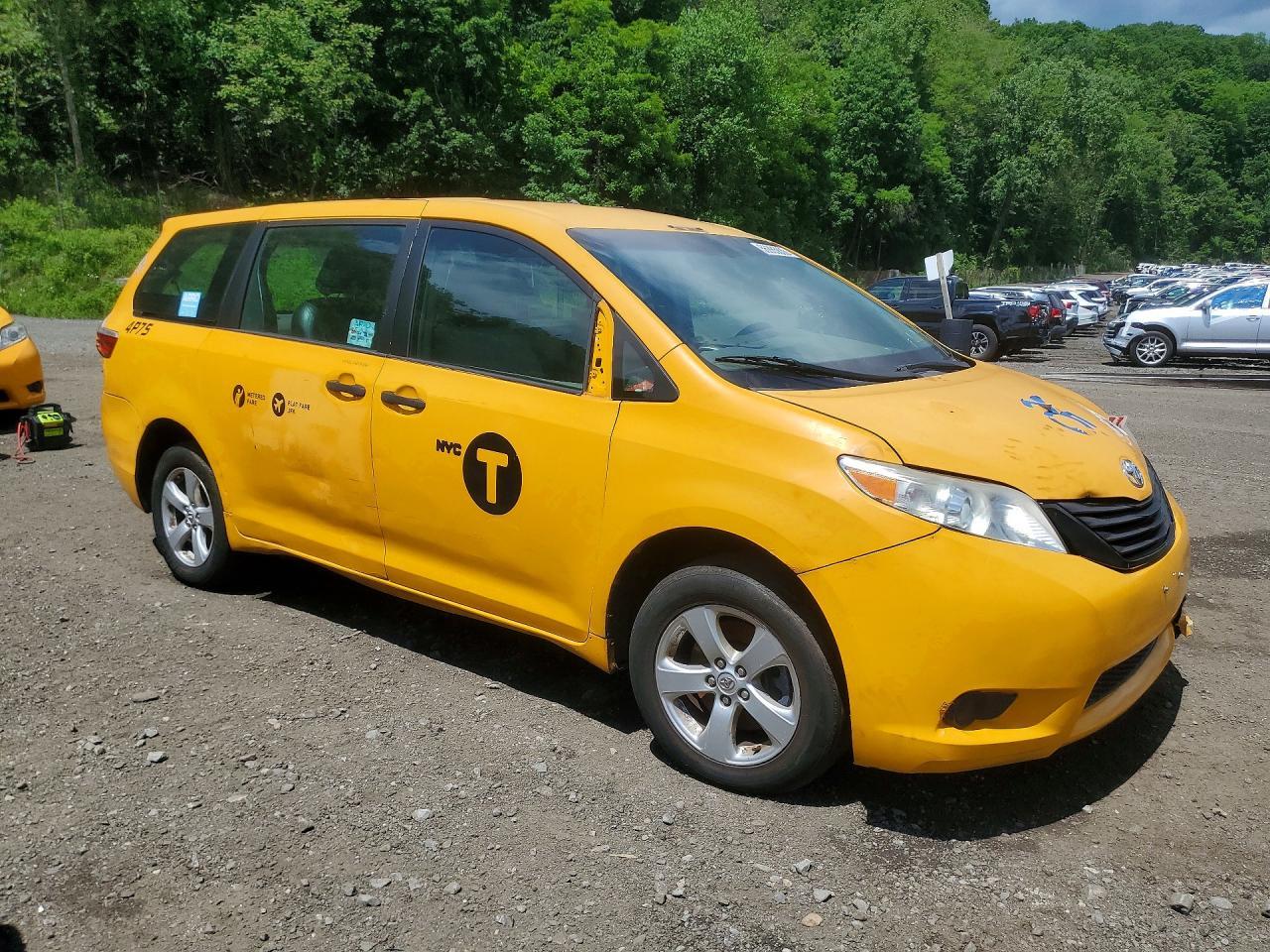 2017 TOYOTA SIENNA