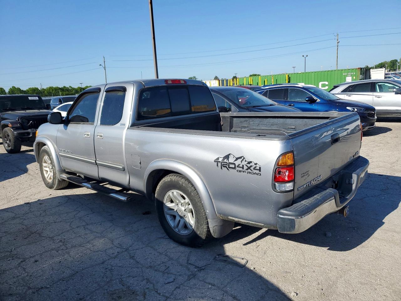 2004 TOYOTA TUNDRA