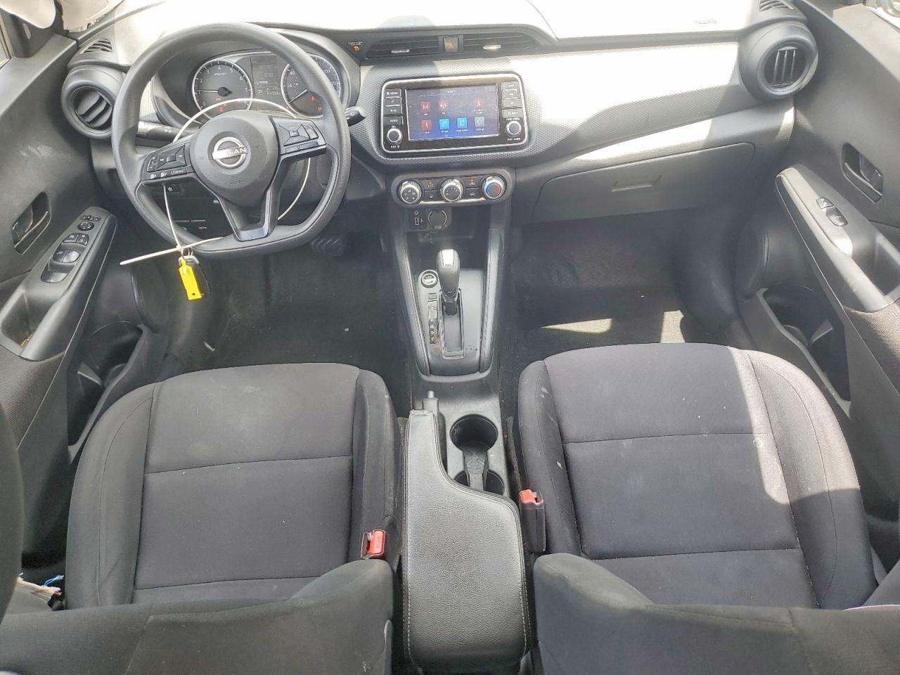 2023 NISSAN KICKS