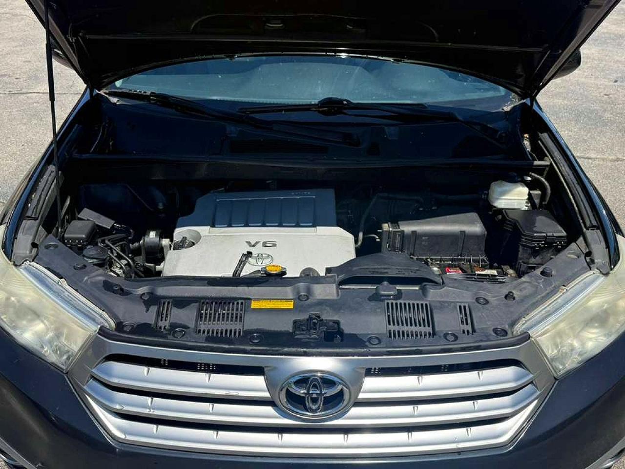 2012 TOYOTA HIGHLANDER