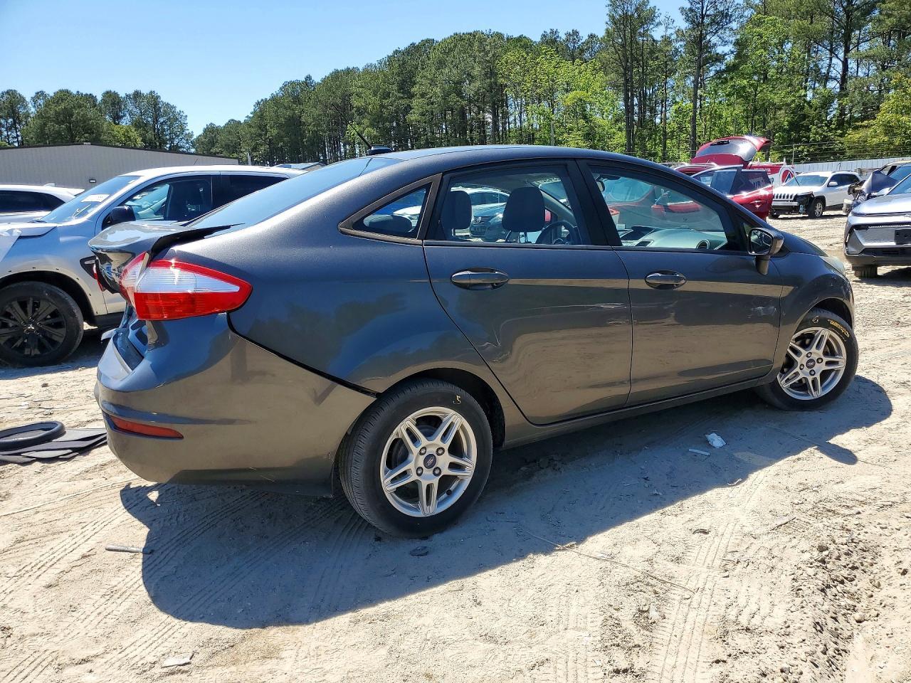 2017 FORD Fiesta