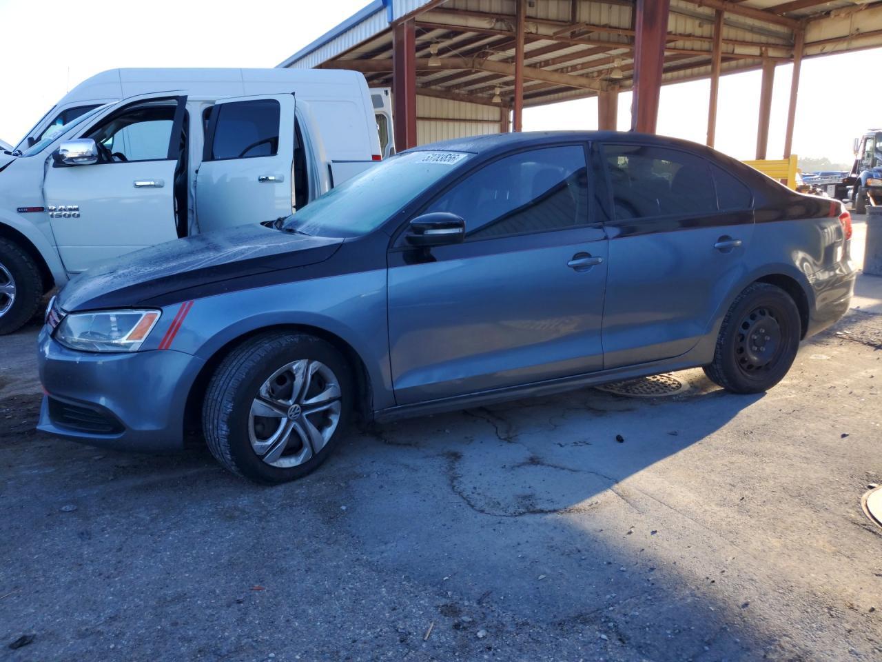 2014 VOLKSWAGEN JETTA