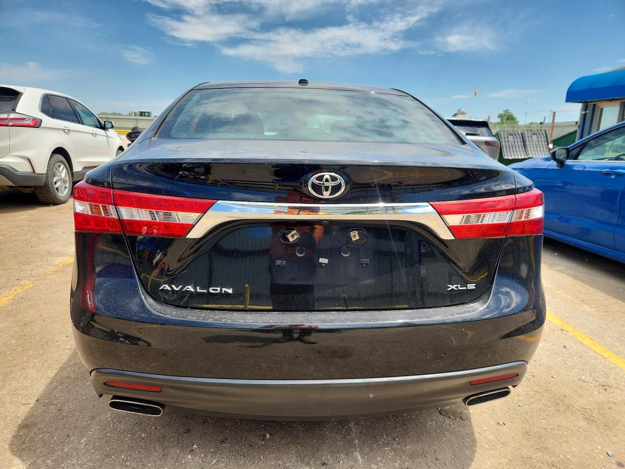 2015 TOYOTA Avalon
