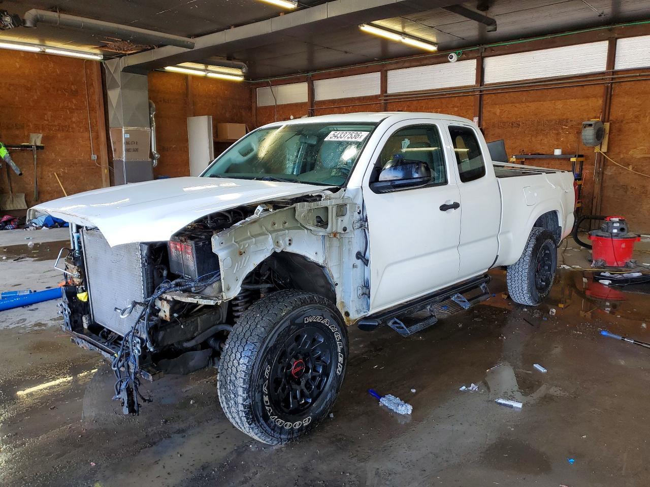 2017 TOYOTA TACOMA