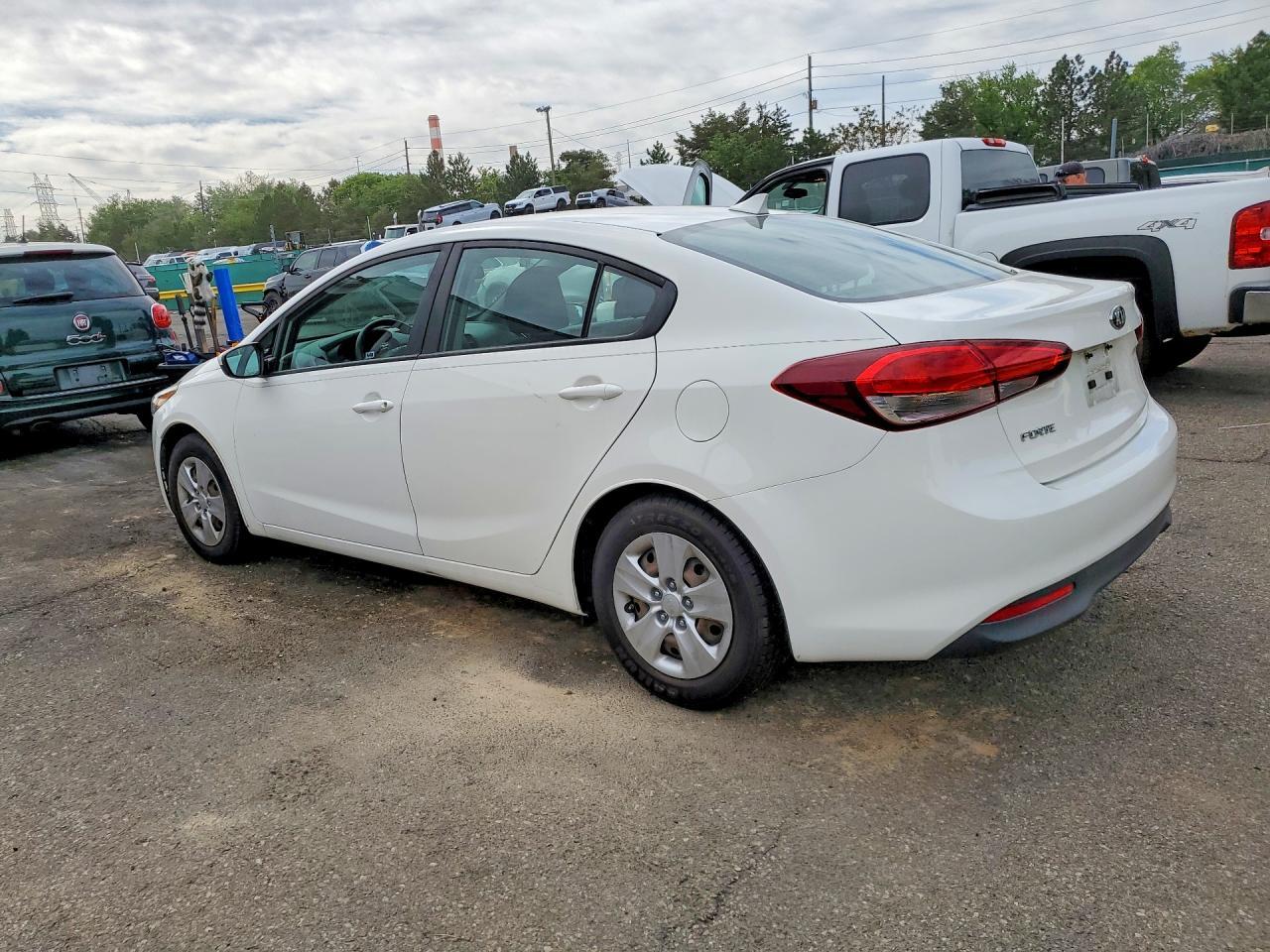 2017 KIA FORTE