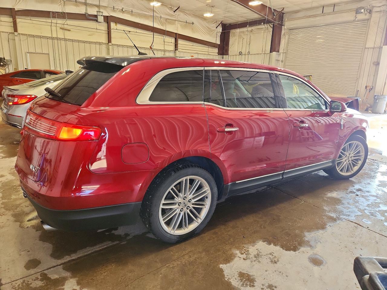 2018 LINCOLN MKT