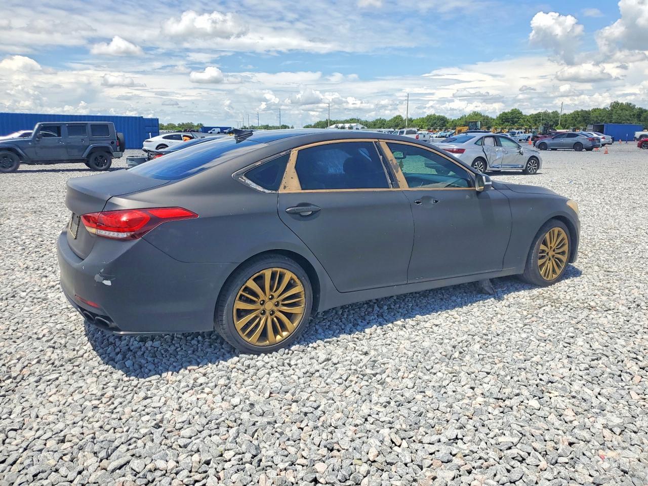 2015 HYUNDAI GENESIS