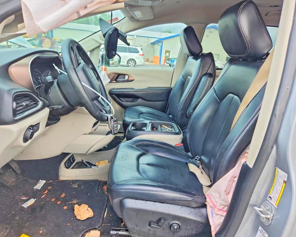 2021 CHRYSLER Voyager