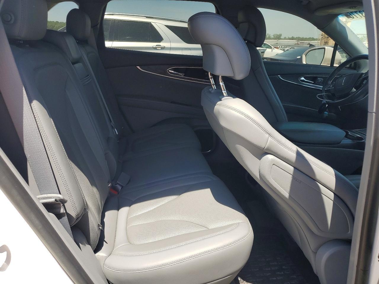 2019 LINCOLN Nautilus