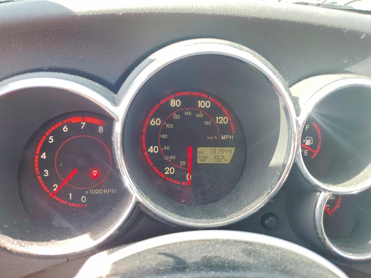 2004 PONTIAC VIBE