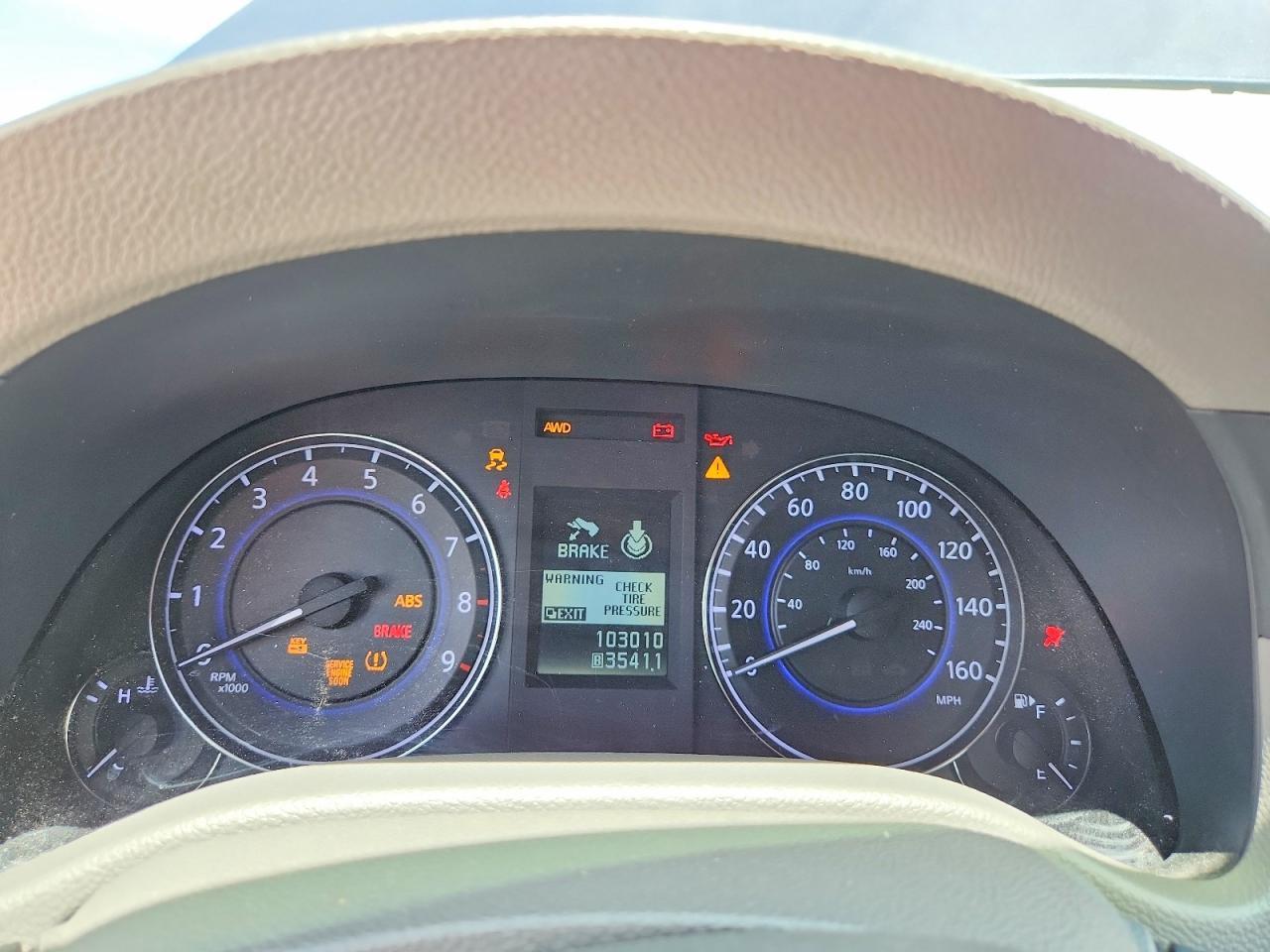 2012 INFINITI G37
