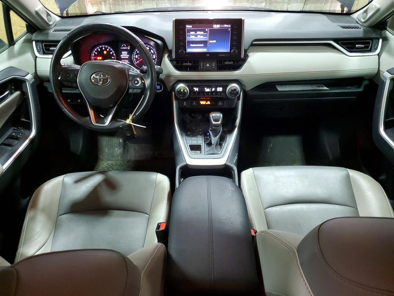 2019 TOYOTA RAV4