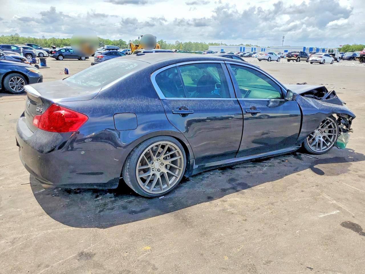 2012 INFINITI G37