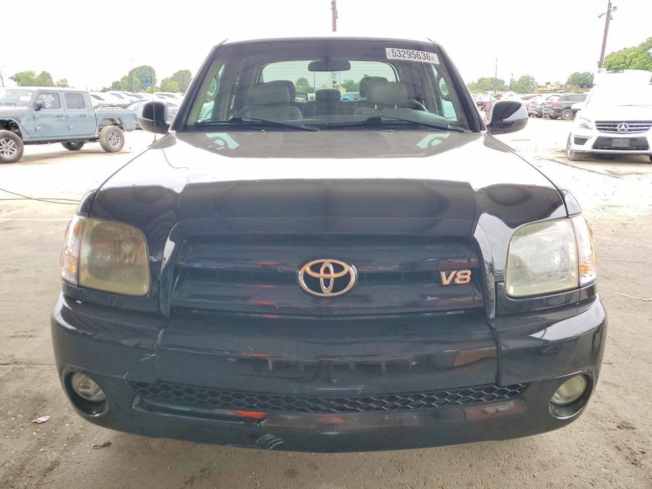 2004 TOYOTA TUNDRA