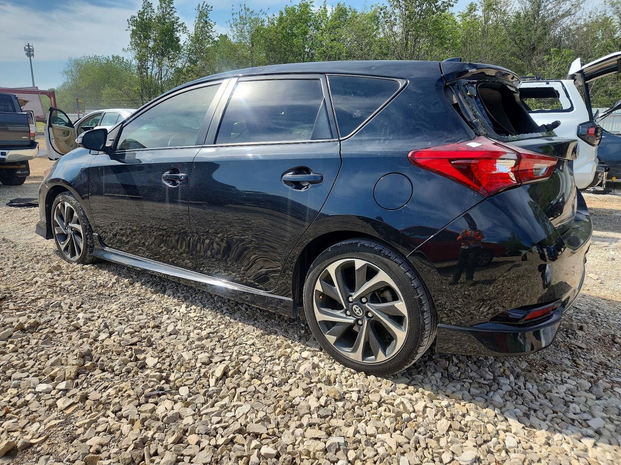 2016 SCION iM