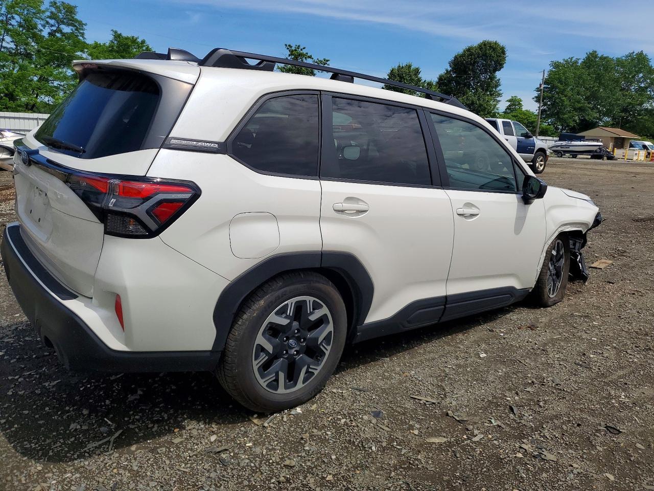2025 SUBARU FORESTER