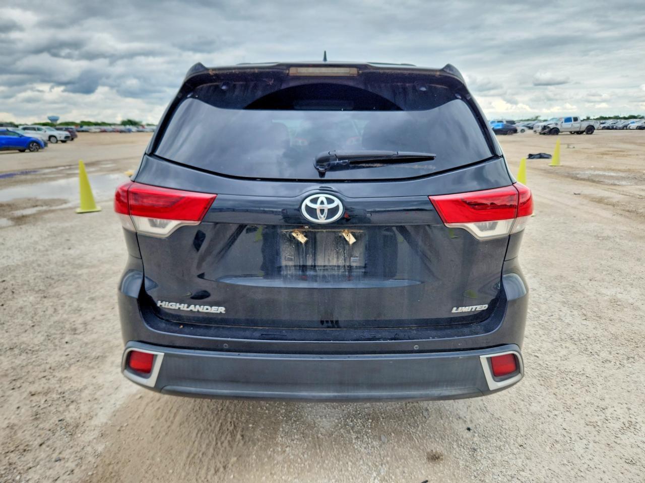 2019 TOYOTA HIGHLANDER
