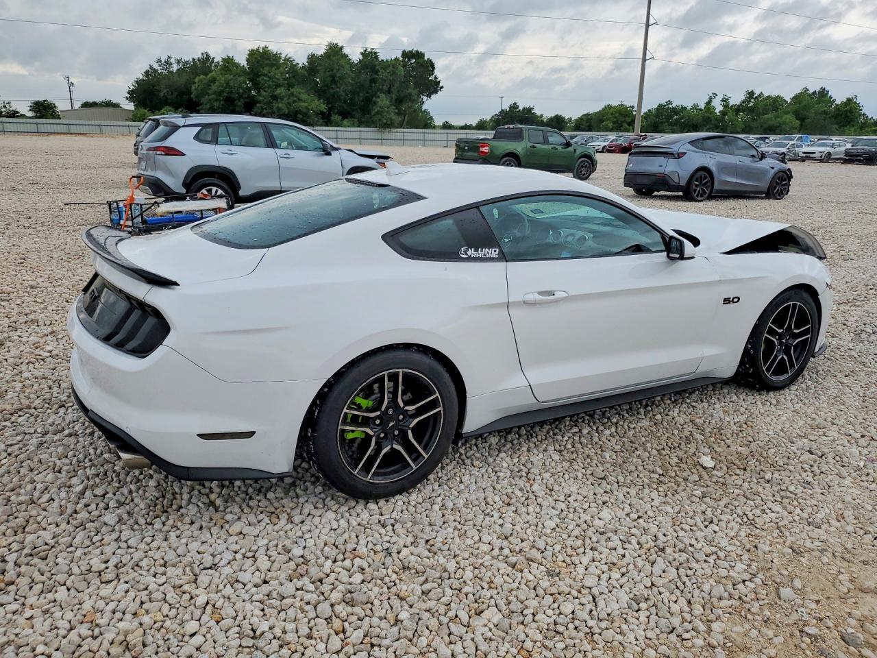 2020 FORD MUSTANG