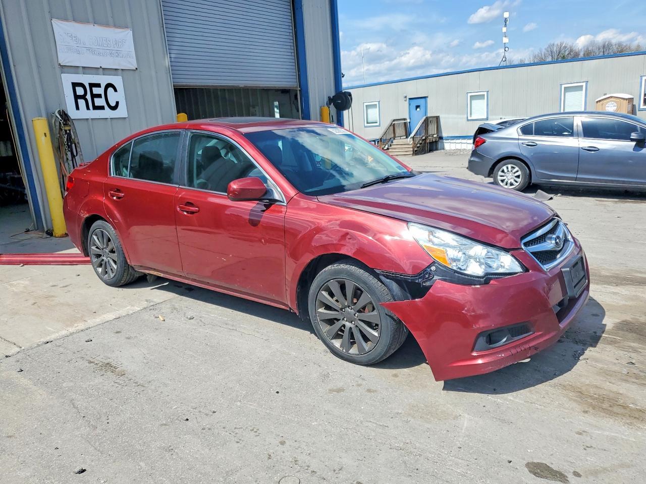2010 SUBARU Legacy
