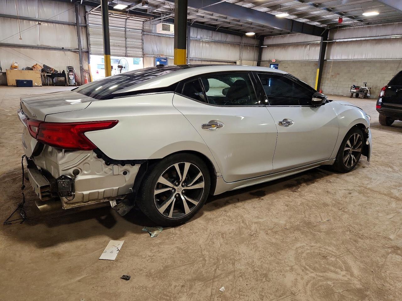 2018 NISSAN Maxima