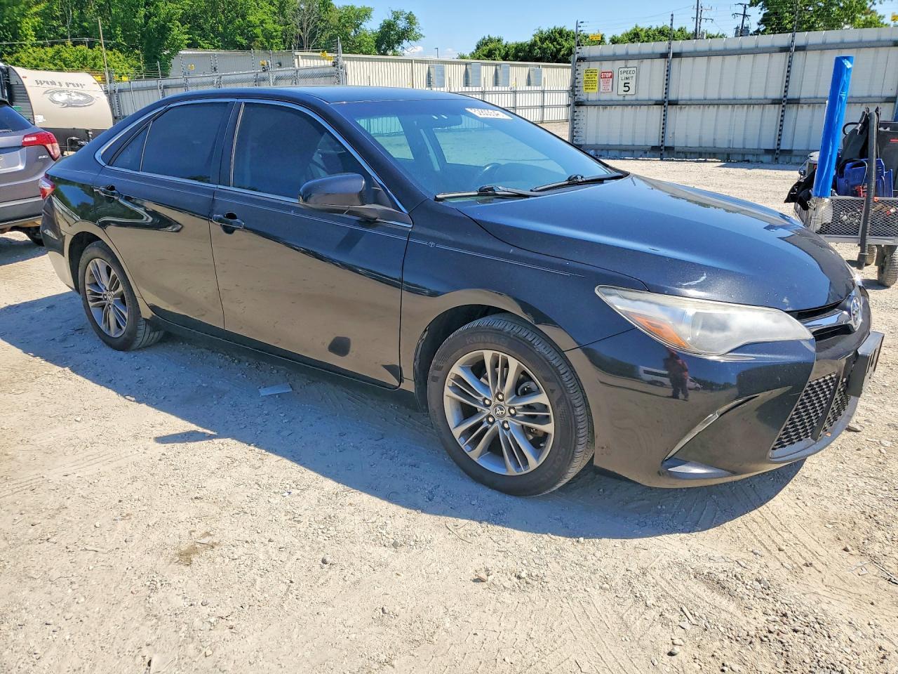 2017 TOYOTA CAMRY
