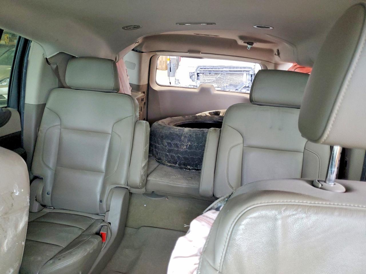 2015 CHEVROLET Suburban