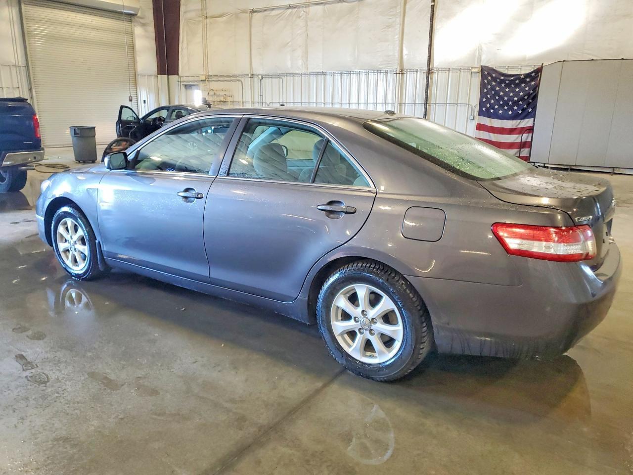 2011 TOYOTA CAMRY