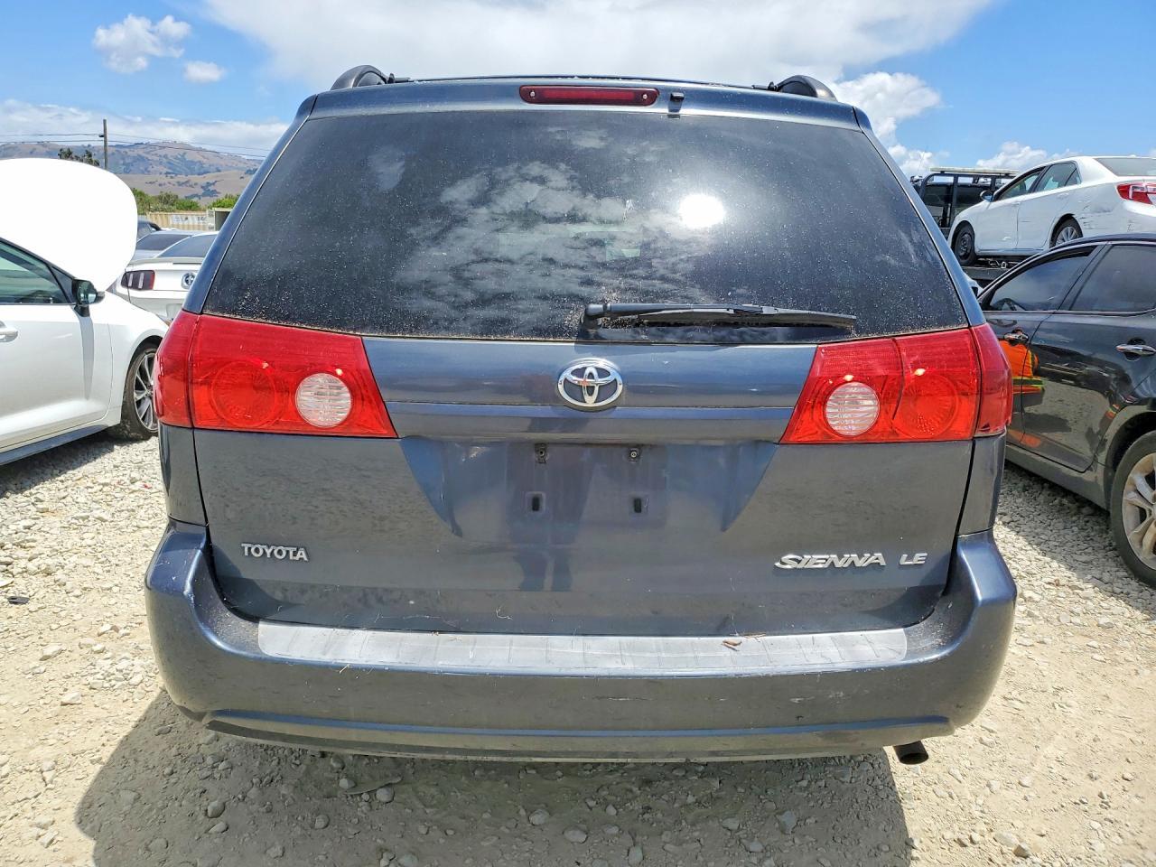 2008 TOYOTA SIENNA
