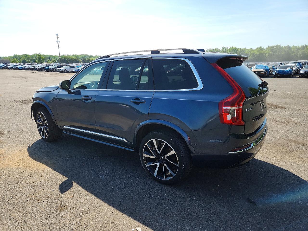 2024 VOLVO XC90