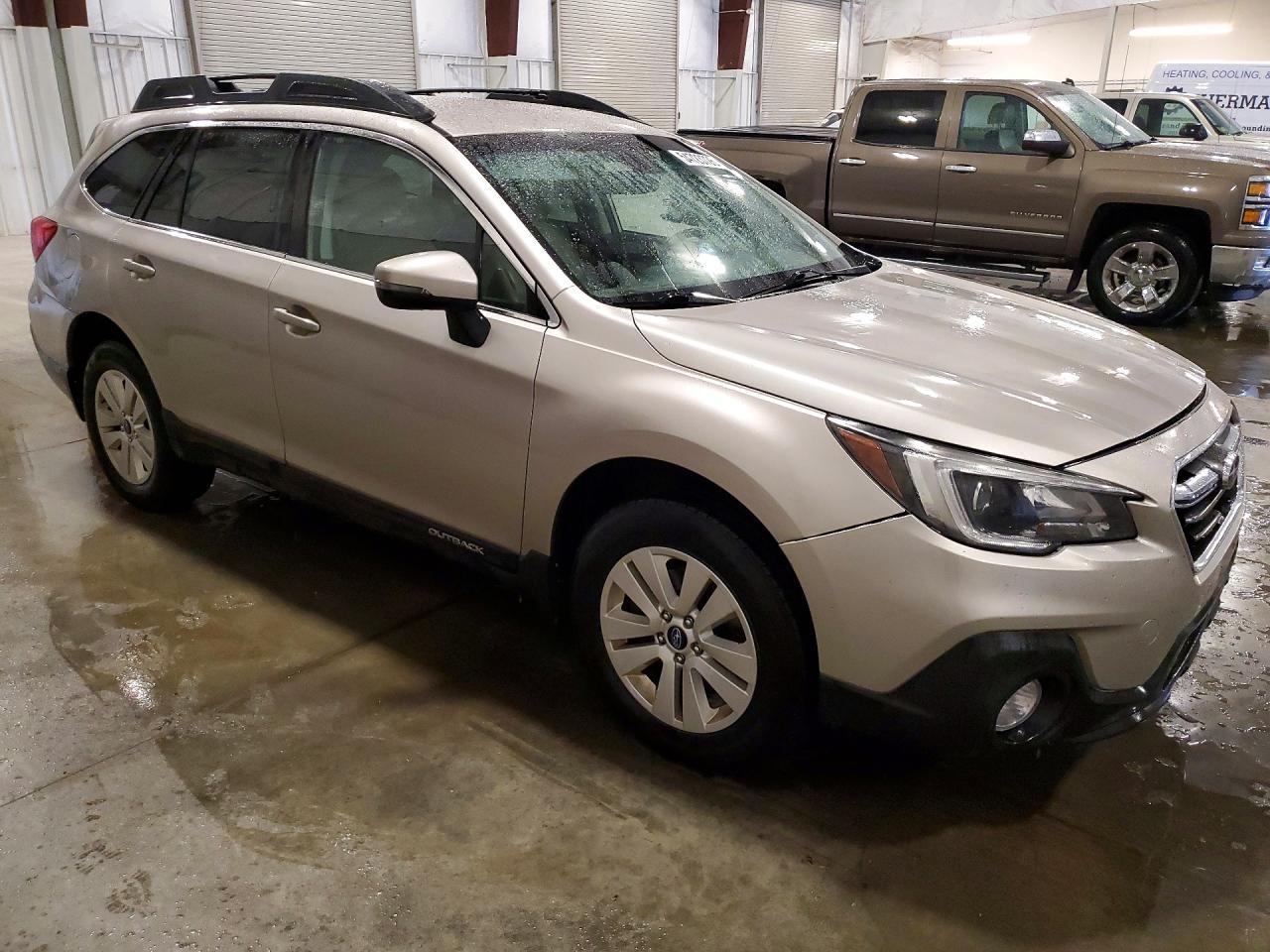 2018 SUBARU Outback