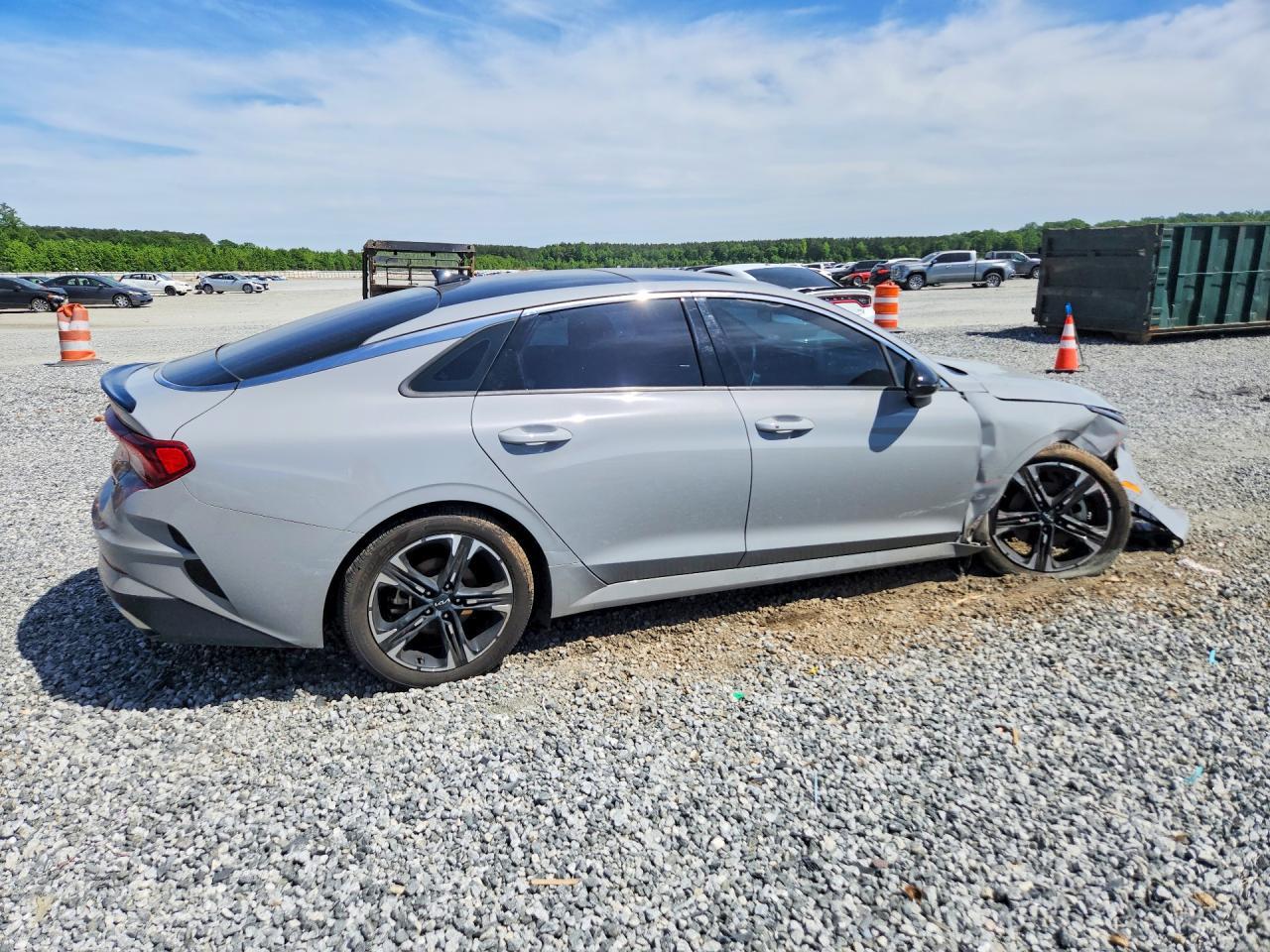 2022 KIA K5