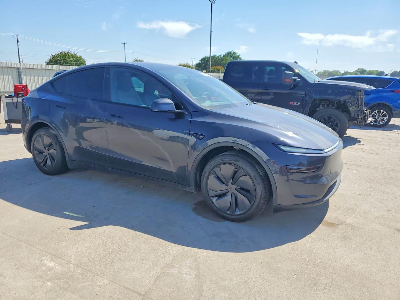 2026 TESLA MODEL Y