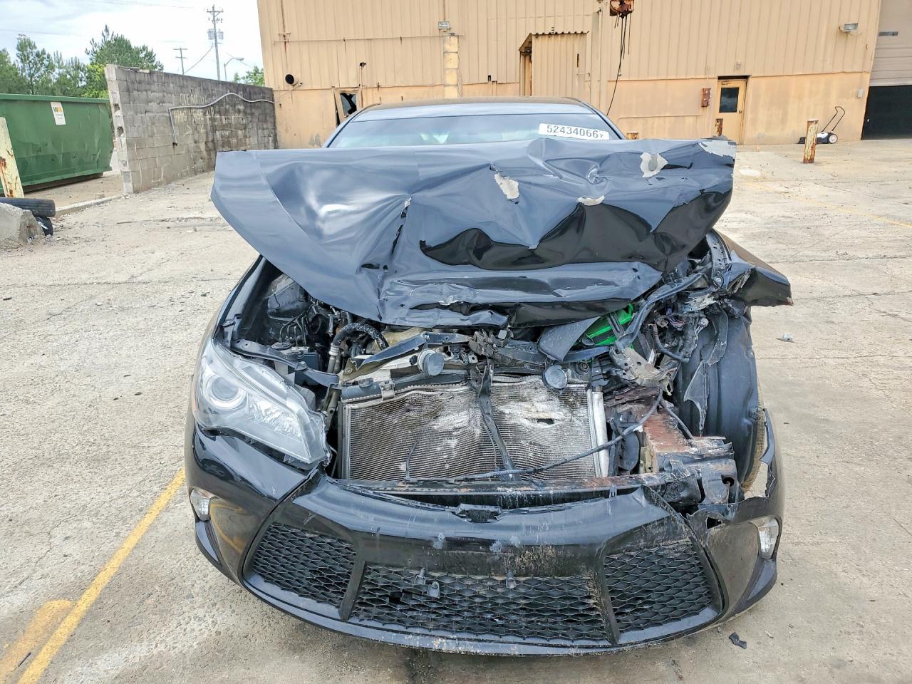 2016 TOYOTA CAMRY