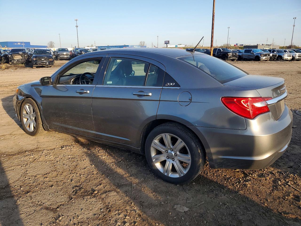 2013 CHRYSLER 200
