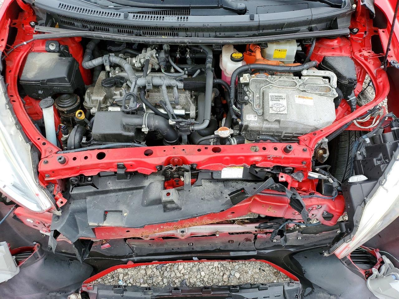 2016 TOYOTA Prius c