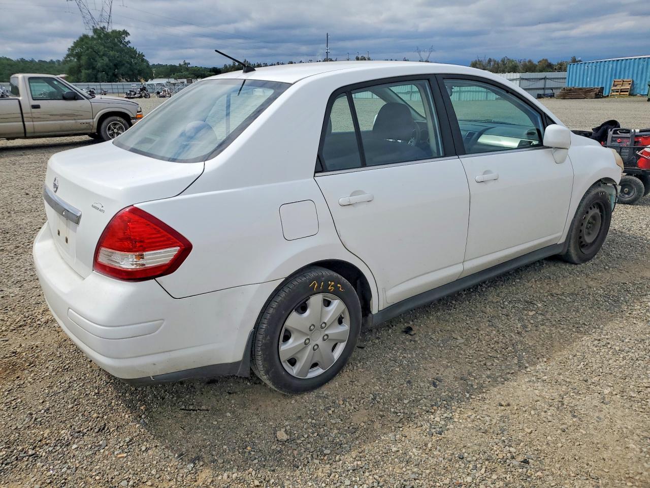 2008 NISSAN VERSA