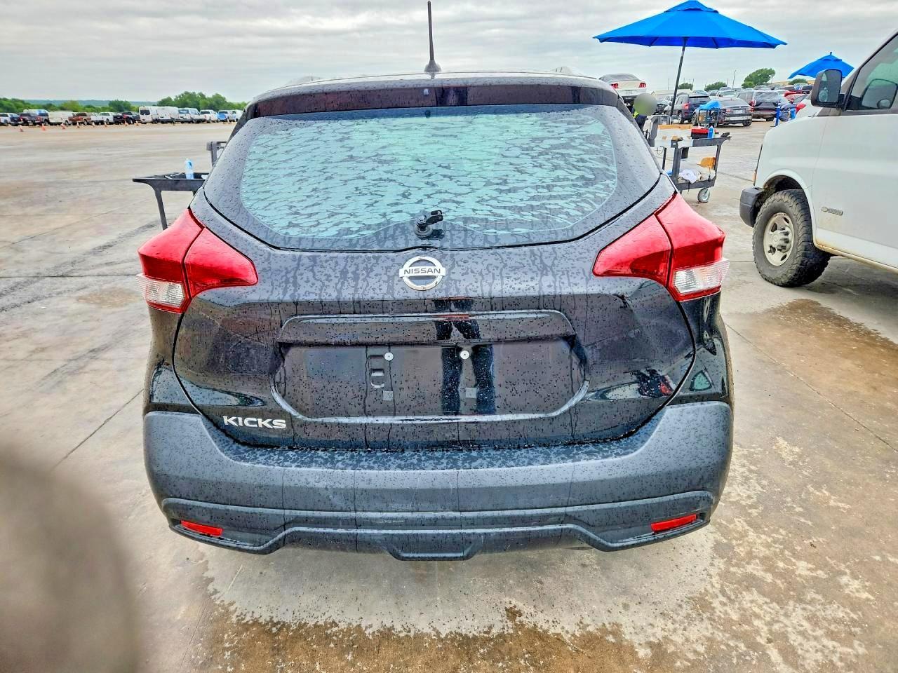 2018 NISSAN KICKS