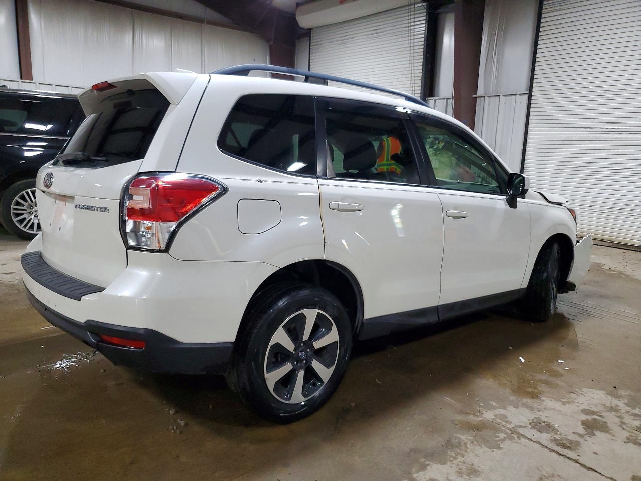 2018 SUBARU FORESTER