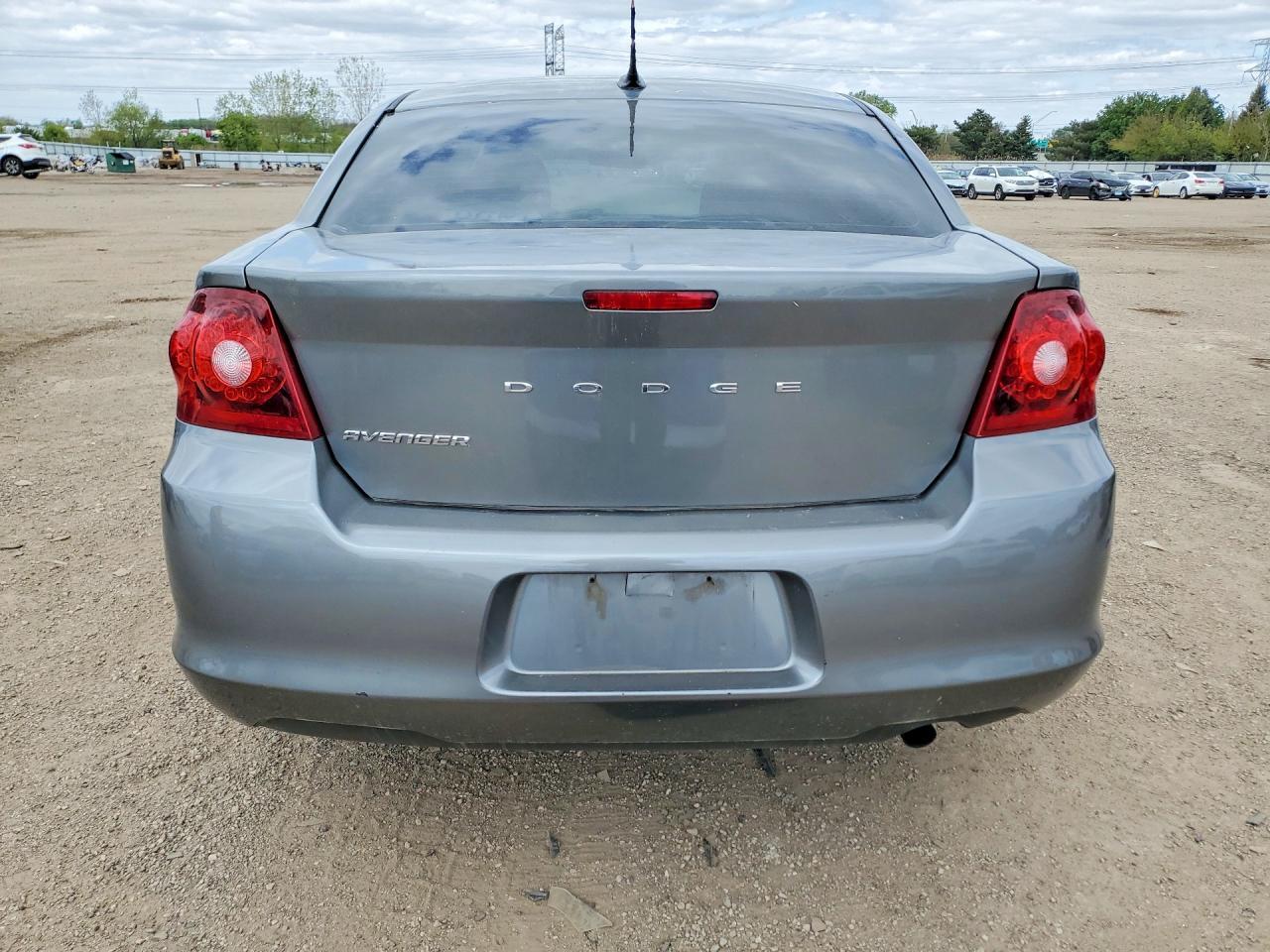 2013 DODGE Avenger