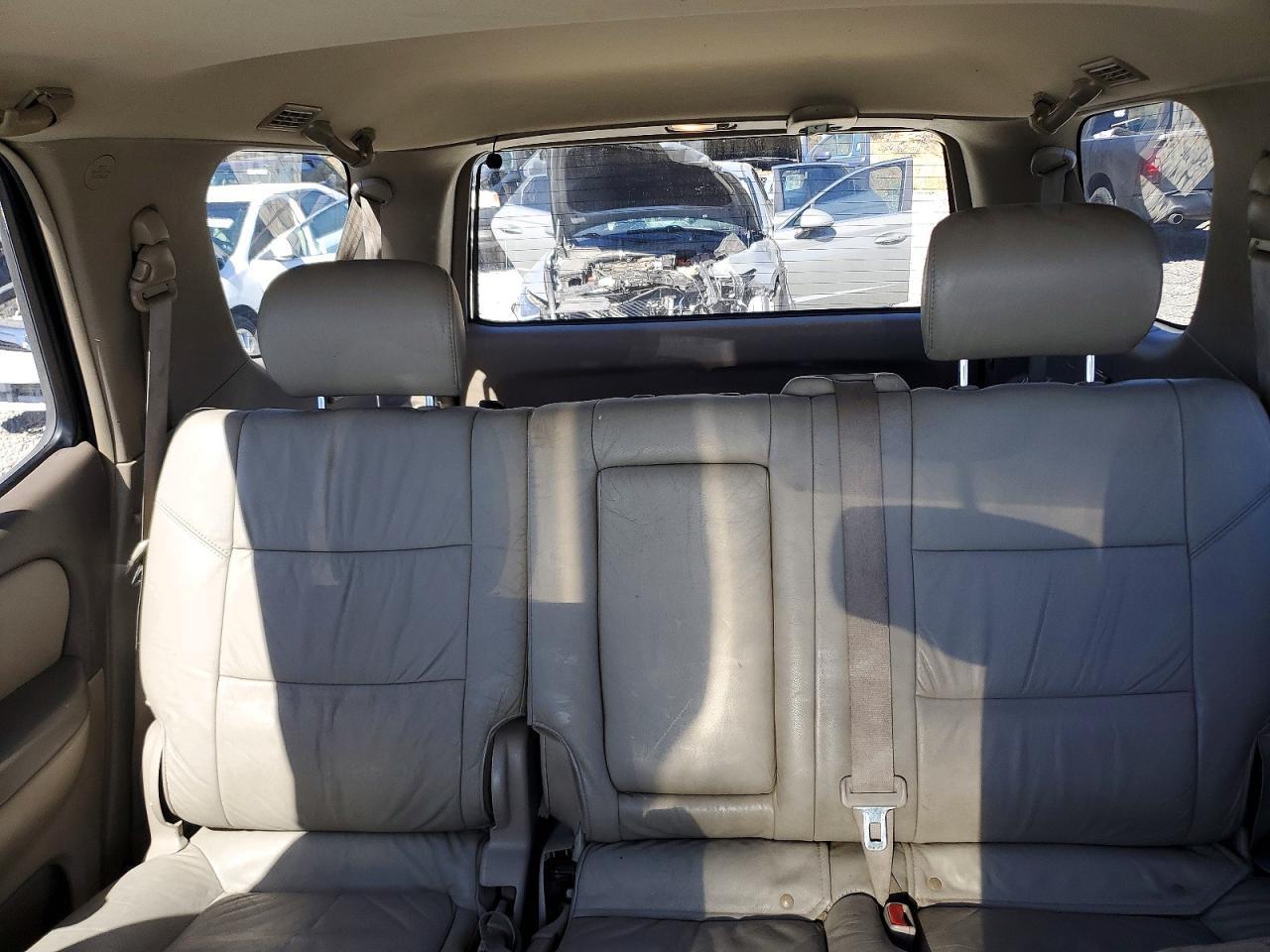 2005 TOYOTA Sequoia