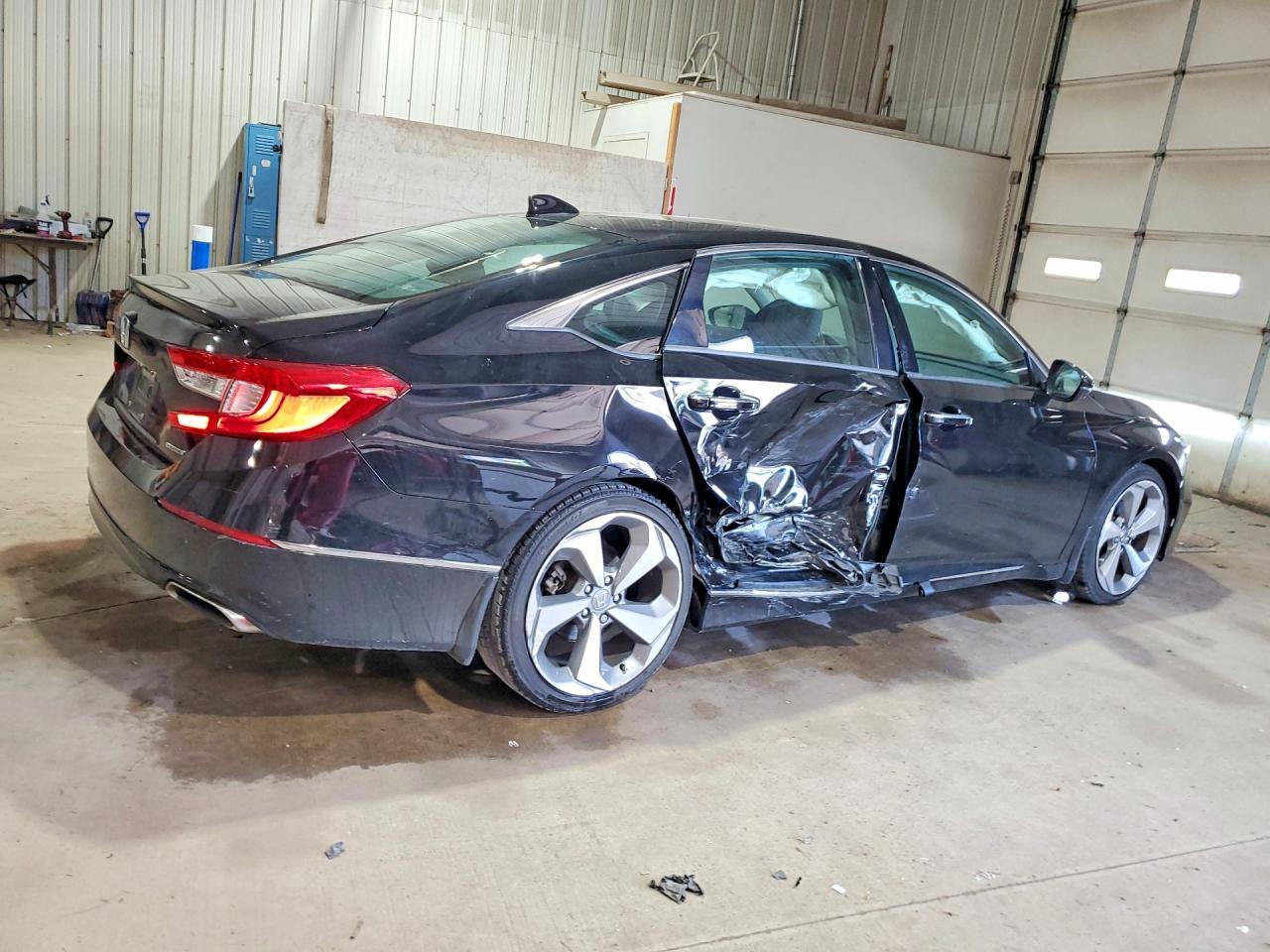 2018 HONDA ACCORD